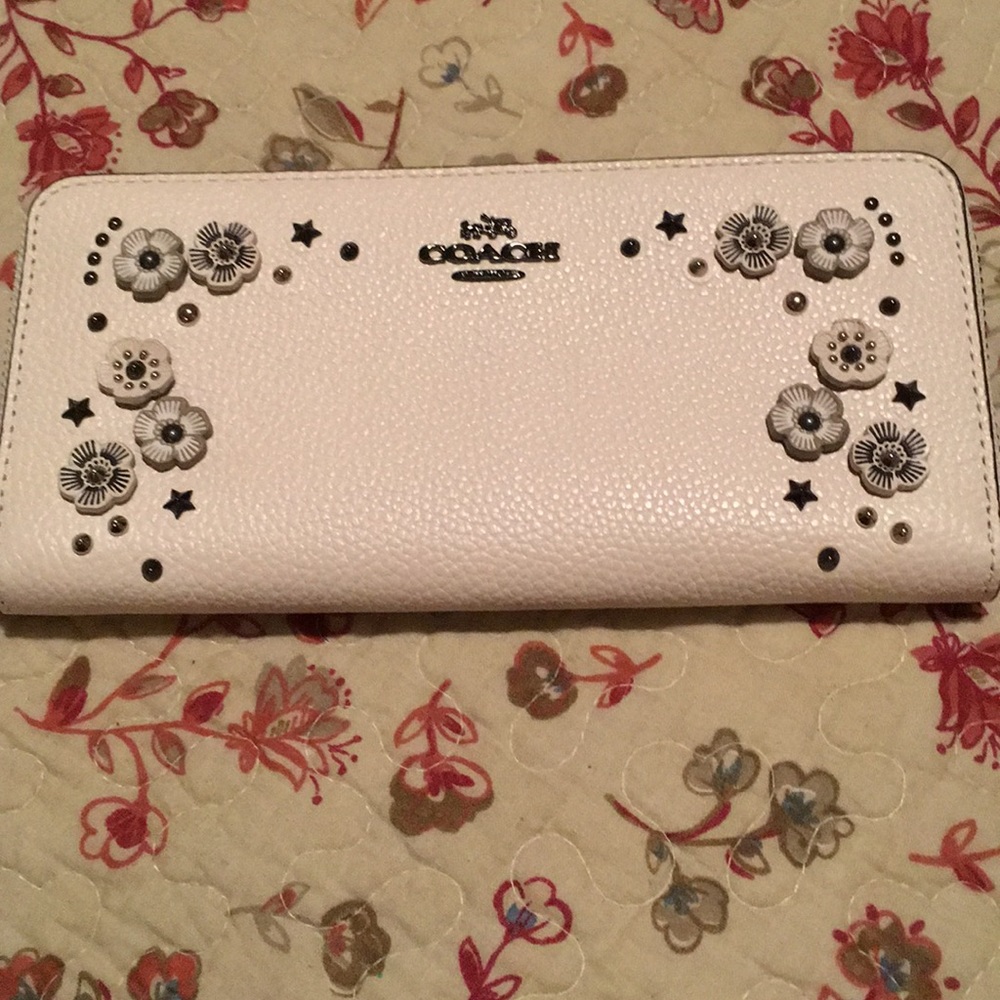 Authentic New Coach Wallet